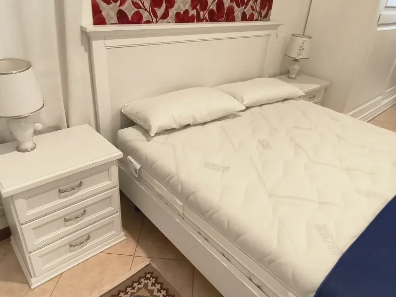 Camera da letto Camera matrimoniale classica Villanova PREZZI OUTLET
