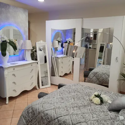Camera da letto Violetta Artigianale a prezzo ribassato
