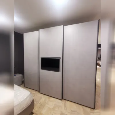 Scopri la Camera da letto Giessegi Four a prezzo scontato! Realizzata in laminato per un look moderno.