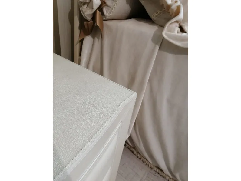 Camera da letto Mod Luxury Rugiano in pelle. Design unico, prezzo Outlet.