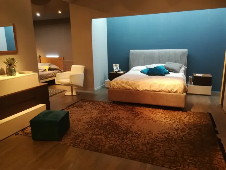 Camera completa Prezioso Ambiente 124 a prezzo ribassato in legno