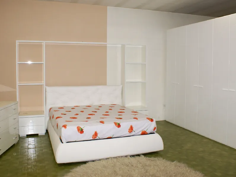 Camera da letto Venus Furlan in laccato lucido a prezzo ribassato