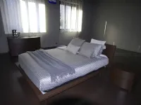 Camera da letto Vittoria Mobilificio vittoria in legno a prezzo ribassato