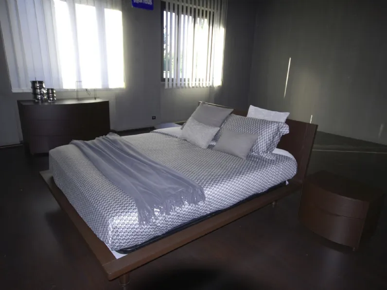 Camera da letto Vittoria Mobilificio vittoria in legno a prezzo ribassato