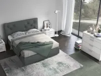 Camera matrimoniale completa con letto con contenitore