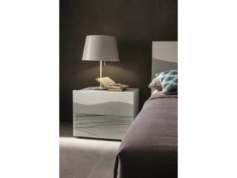 Com� e comodini moderni in legno e vetro a prezzo scontato in legno