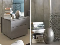 Comodino modello Juta di Flou 