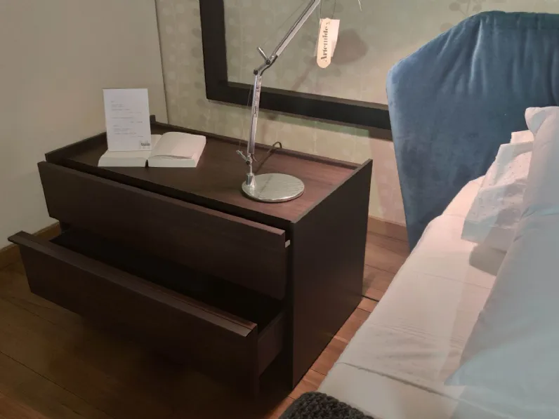 Comodino Casper di Molteni & c a PREZZI OUTLET