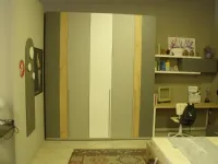 Cameretta Armadio ante battenti Doimo cityline in laminato materico a prezzo scontato