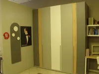 Cameretta Armadio ante battenti Doimo cityline in laminato materico a prezzo scontato