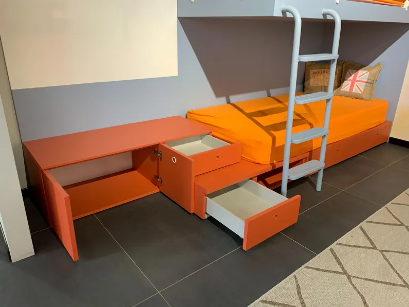 Cameretta in laminato opaco. Nidi Olmo, Papaya e Denim di Battistella. Scontata a prezzi outlet!