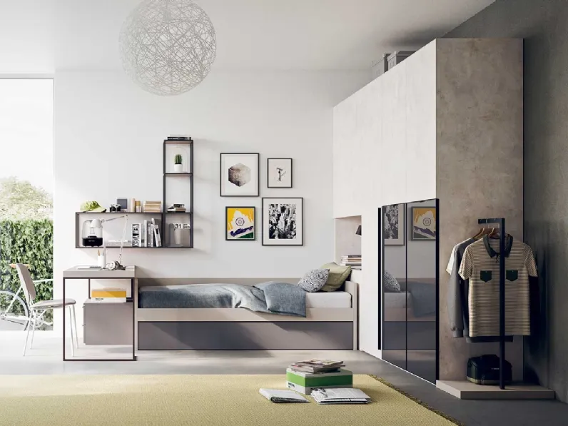 Cameretta Clever in OFFERTA OUTLET. Ante in vetro, design moderno.