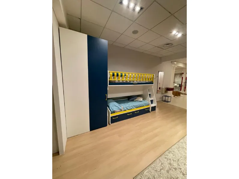 Cameretta Cv 425 moretti sirius Moretti compact camerette in laccato opaco in Offerta Outlet