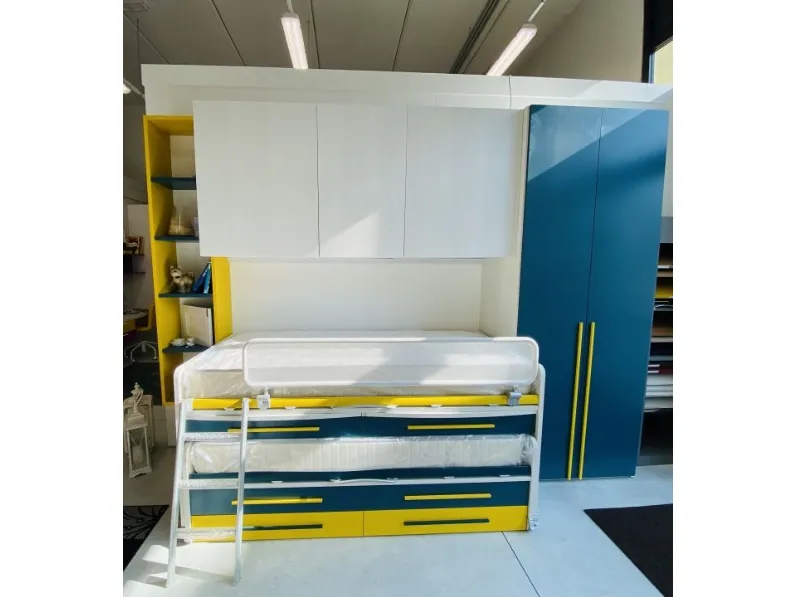 Cameretta in laminato matericoMoretti Moretti compact scontata a PREZZI OUTLET