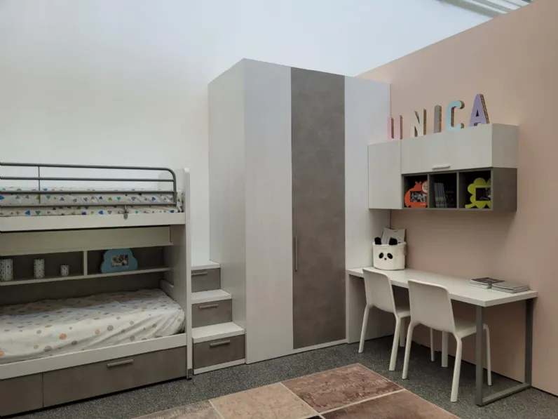 Cameretta Roy e kubo Doimo cityline con letto a castello scorrevole a prezzo Outlet