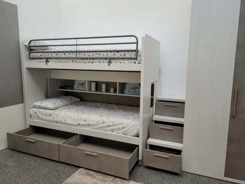 Cameretta Roy e kubo Doimo cityline con letto a castello scorrevole a prezzo Outlet