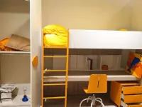 Cameretta Young La casa moderna con letto a castelloin offerta