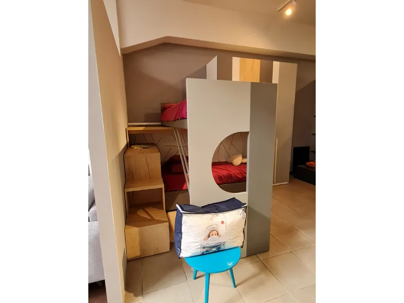 Cameretta Picasso e geo Doimo cityline con letto a soppalco scorrevole a prezzo scontato
