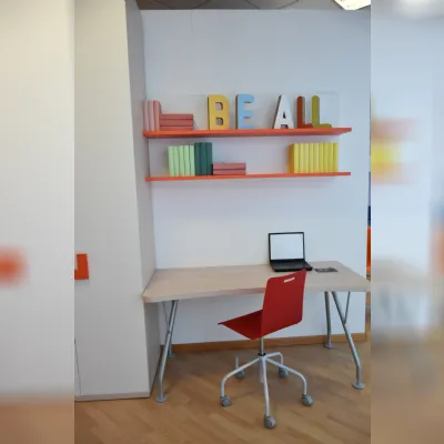 Cameretta Scrittoio con mensole Doimo cityline�senza letto scontata