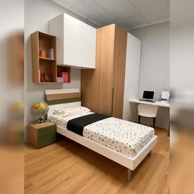 Cameretta in laminato opacoYoung Moretti compact camerette scontata a PREZZI OUTLET