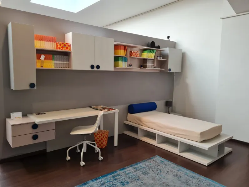Cameretta Montreal 4 Doimo Cityline in sconto! Un design moderno e accogliente per la stanza dei tuoi bambini. Approfittane ora!
