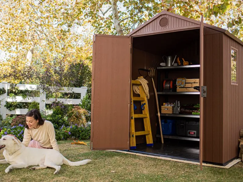 Keter Casetta Darwin 6x6 marrone: sconto imperdibile per l'esterno!