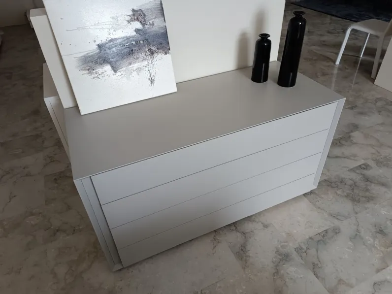 Cassettiera modello Luna in Laccato opaco Lema in Offerta Outlet