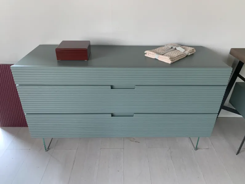 Cassettiera Brick per una camera Moderna a marchio Devina nais scontata 