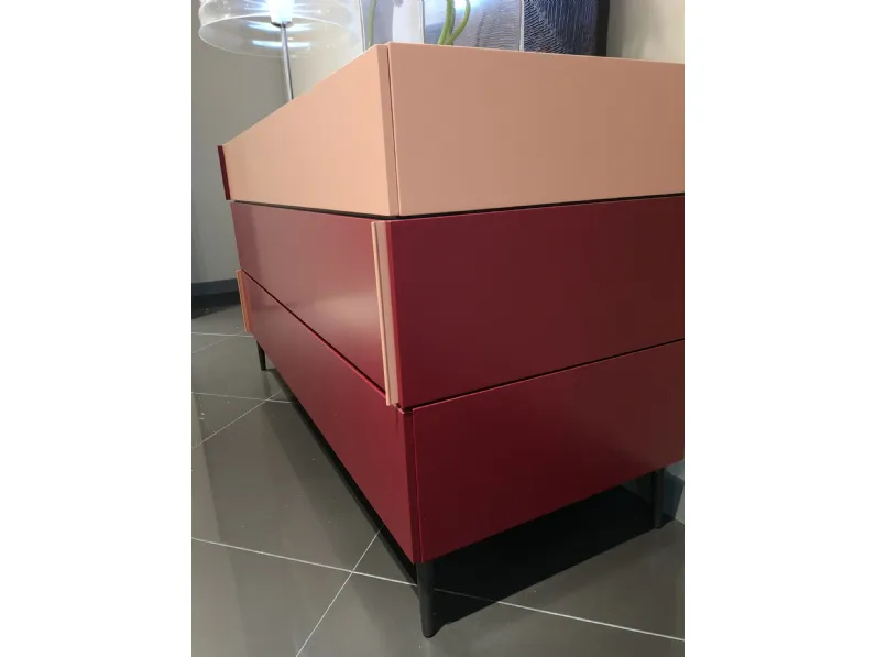 Cassettiera Moderna modello Giro giro a marchio Novamobili a prezzo Outlet