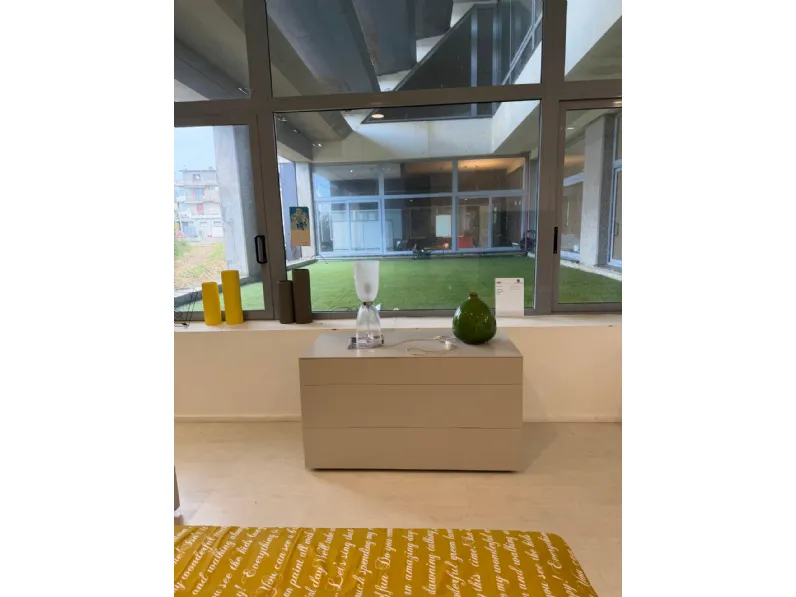 Cassettiera Juta Flou in Laccato opaco in offerta