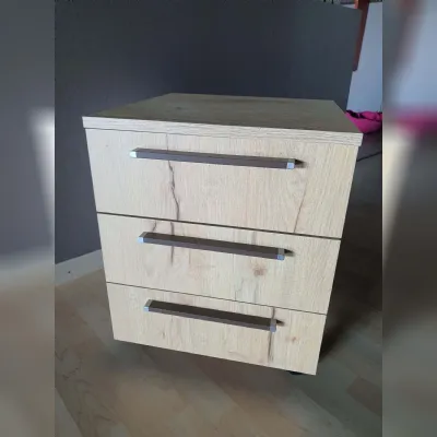 Comodino Beta di Doimo cityline a PREZZI OUTLET