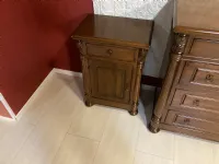 Comodino Artigiano in legno italiano, prezzo ribassato. Falegnameria.