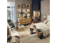 Dialma Brown: comodino in legno vecchio, design unico per l'architetto. Outlet!