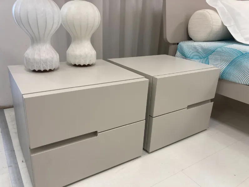 Comodino Segno laccato opaco Pianca a prezzo scontato