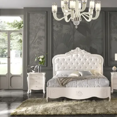 Comodino Com e comodini modello stella di Collezione esclusiva scontato del 40%