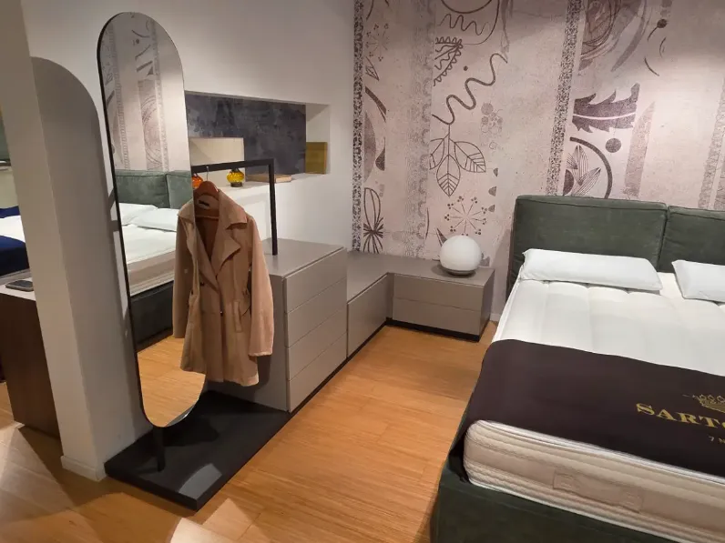 Comodino Composizione cassetti specchio tavolino  Novamobili OFFERTA OUTLET