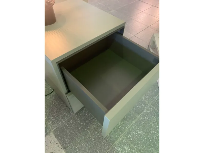 Comodino Filnox di Caccaro a prezzo ribassato