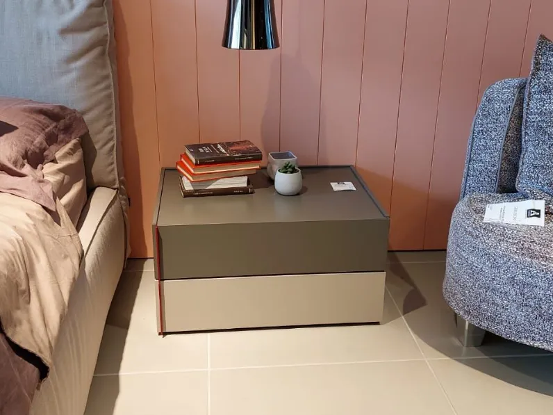 Comodino Giro giro di Novamobili a prezzo ribassato