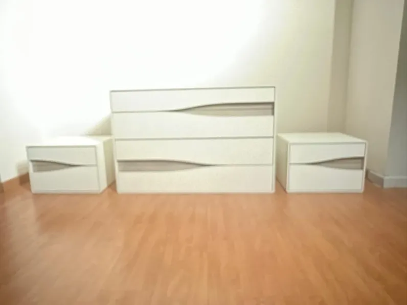 Comodino Infinity sirio di S75 a PREZZI OUTLET
