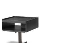 Comodino modello Close di Minotti scontato 
