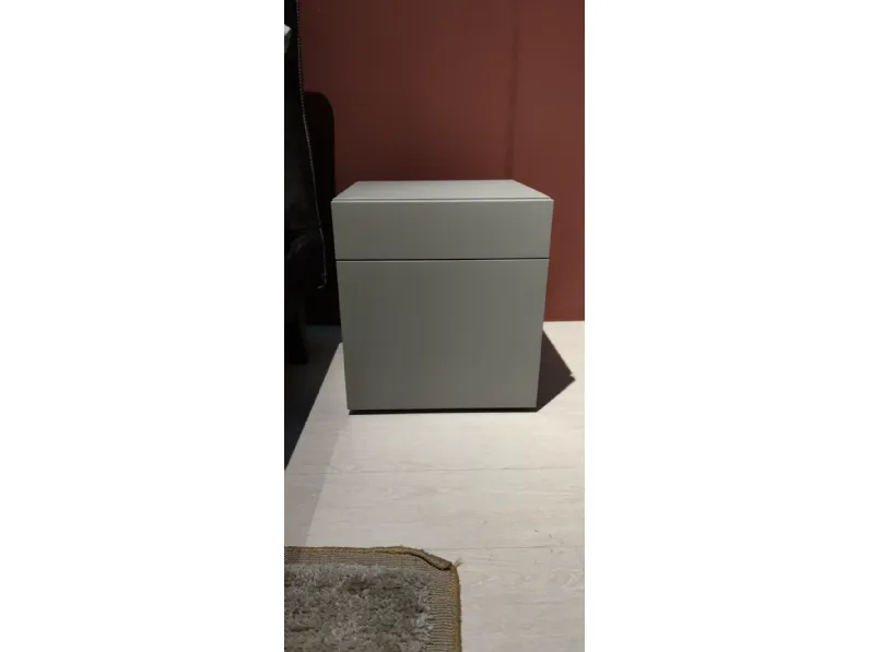 Comodino modello Filnox di Caccaro 