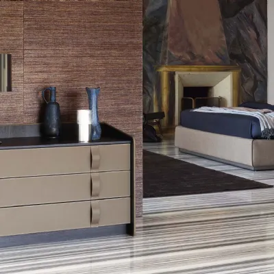 Comodino modello Gentleman di Flou 