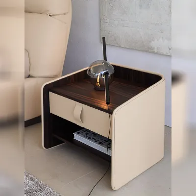 Comodino Gentleman a marchio Flou a prezzo riservato 