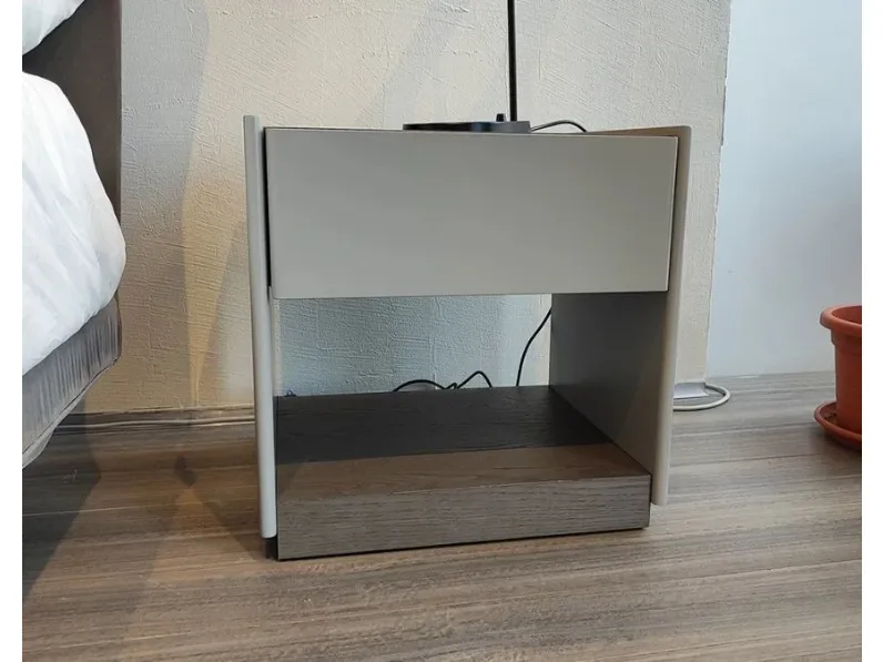 Comodino Molteni&c. 5050 di Molteni & c a prezzo ribassato