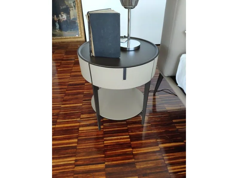 Comodino Round Alivar scontato per una camera da letto design