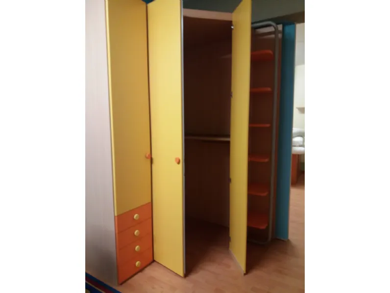 Armadio moderno Vela di Furlan a PREZZO OUTLET -50%