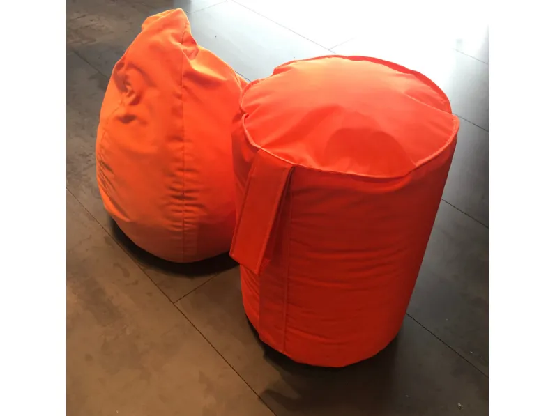 Pouf modello Puof imbottito varie forme design &tradition a PREZZI OUTLET
