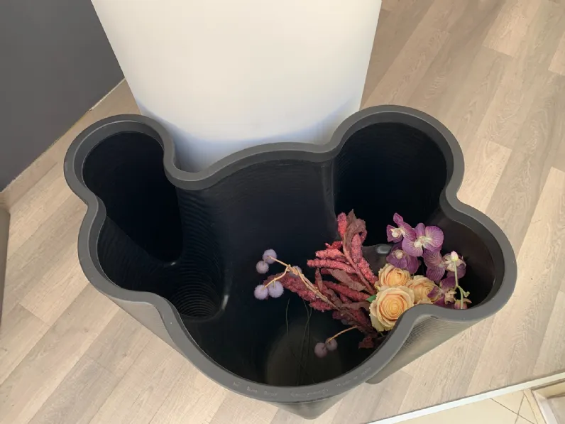 Oggettistica The vases Serralunga in Offerta Outlet