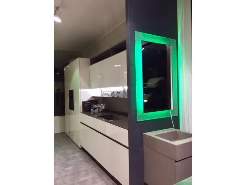 Specchiera in stile moderno Rgb specchio - luce led OFFERTA OUTLET
