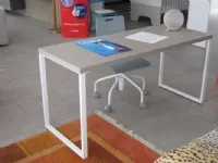 Tavolino modello Quadro di Doimo cityline a prezzo ribassato